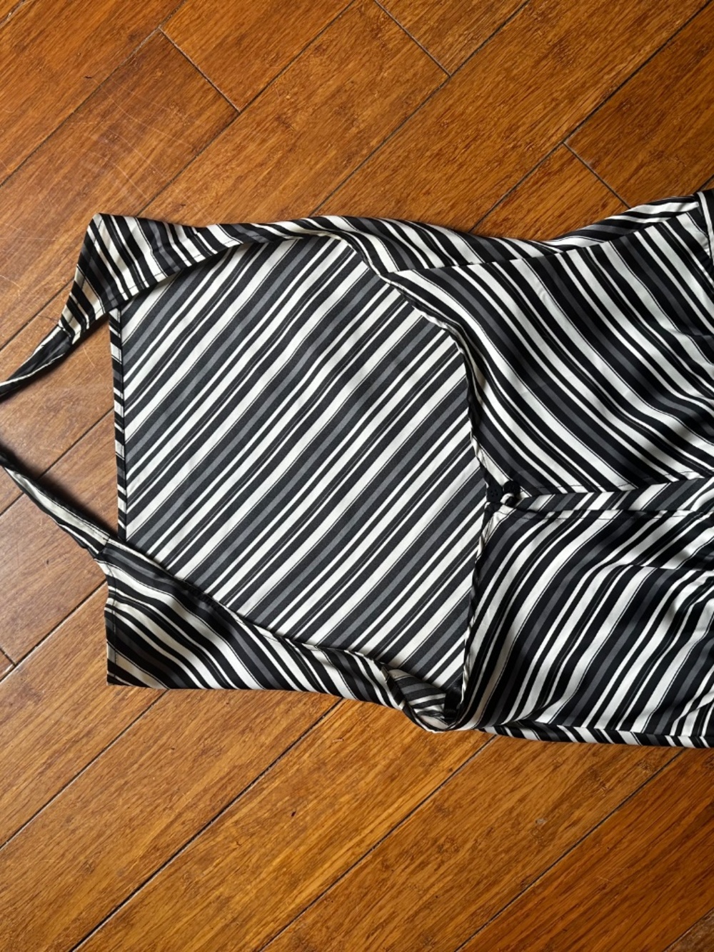 Halter Top - Picture 2 of 4